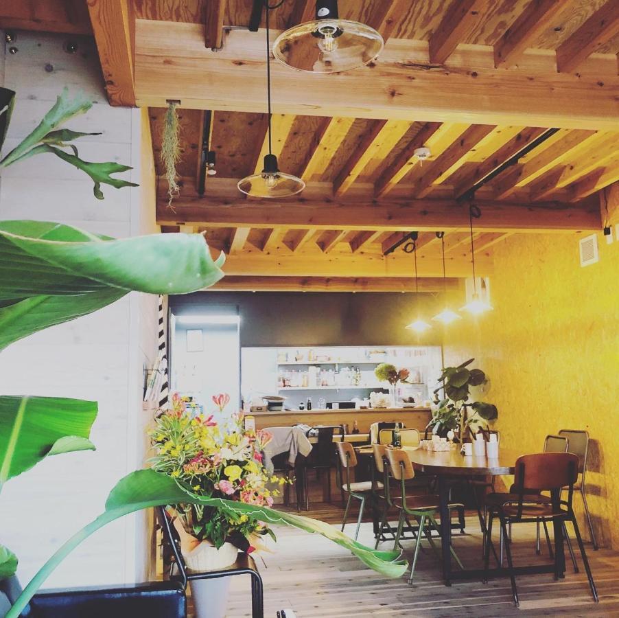海と山に囲まれた静かな港町の オーシャンビュー 個室ゲストハウスeat&Stay Romey 静岡市 エクステリア 写真